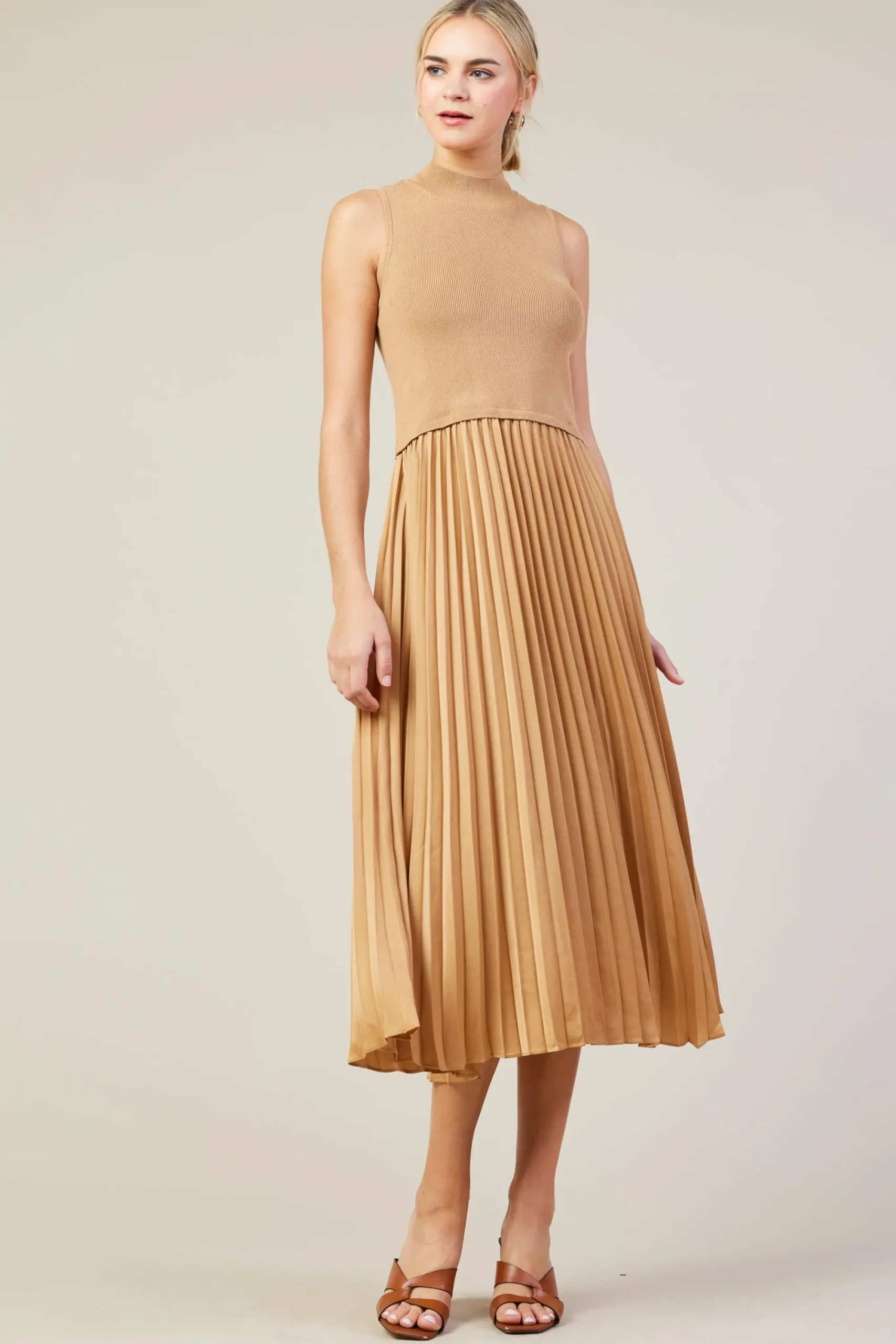 SKIES ARE BLUE Mixed Media Pleated Midi Dress* Midi Dresses