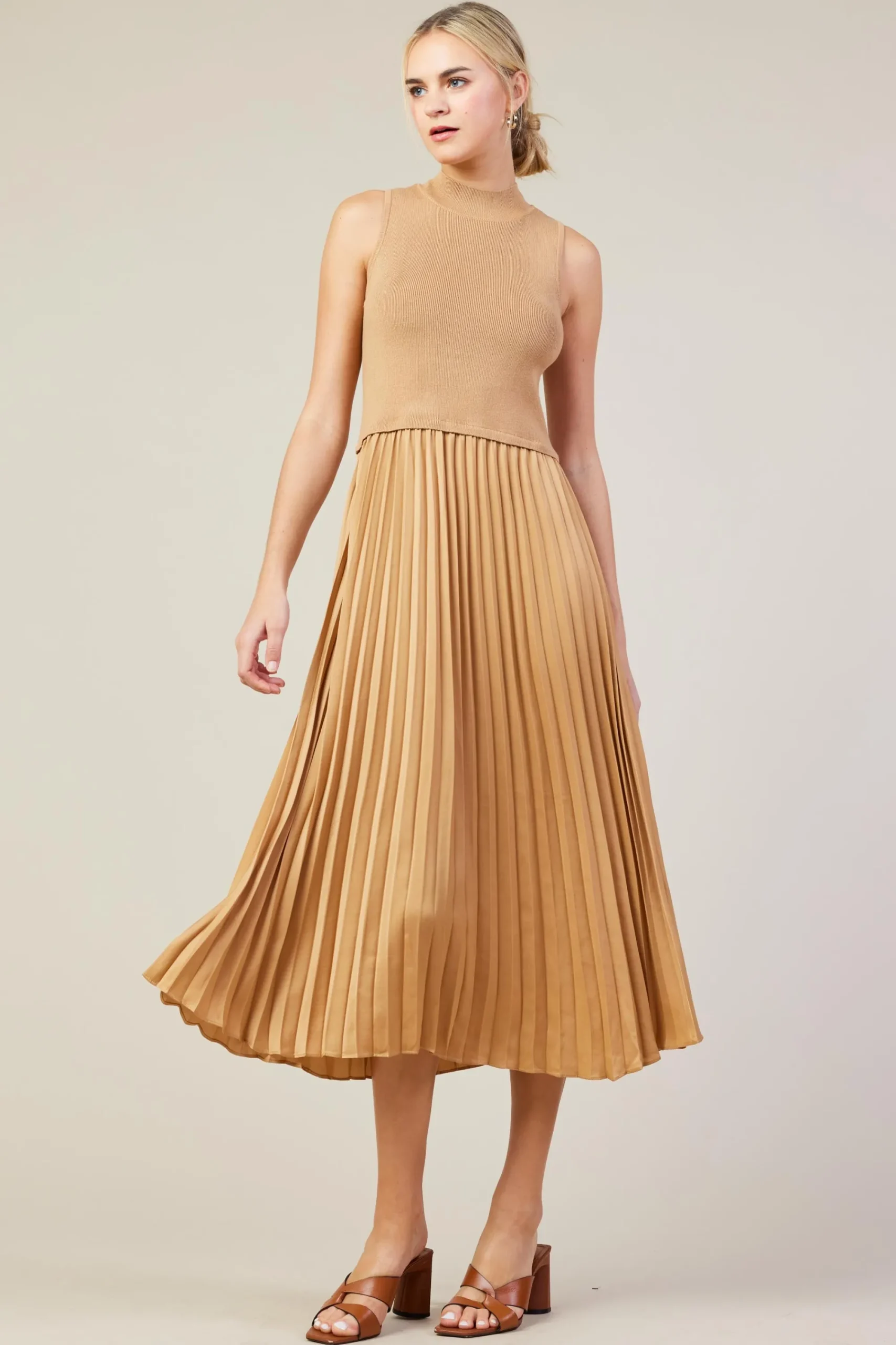 SKIES ARE BLUE Mixed Media Pleated Midi Dress* Midi Dresses