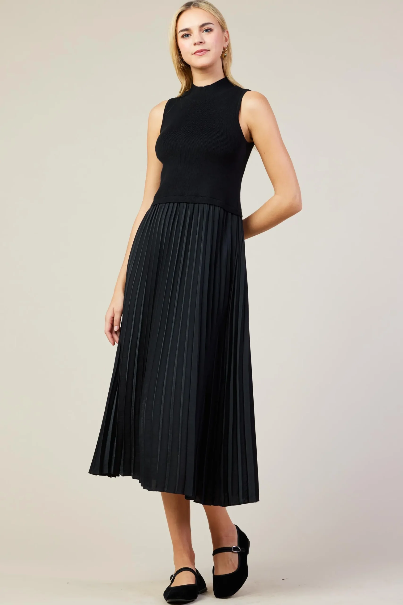 SKIES ARE BLUE Mixed Media Pleated Midi Dress* Midi Dresses