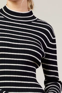 SKIES ARE BLUE Ribbed Flared Longsleeve Top* Long Sleeve Tops