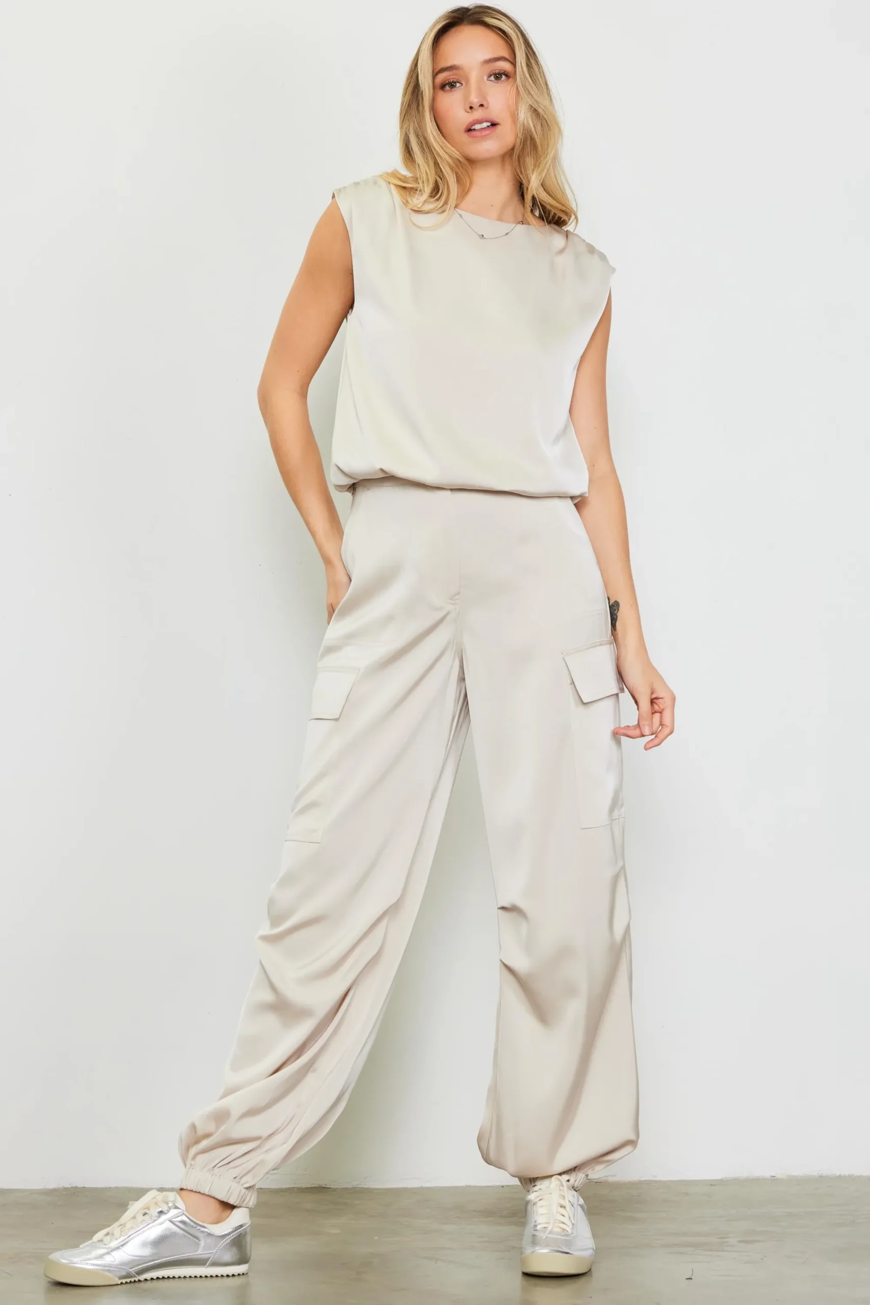 SKIES ARE BLUE Satin Cargo Pants* Pants