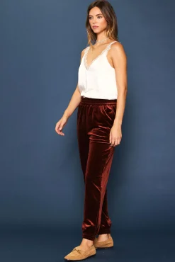 SKIES ARE BLUE Velvet Jogger Pants* Pants